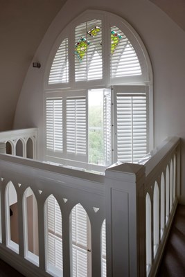 jasno_shutters_wit_getoogd_glas_in_lood